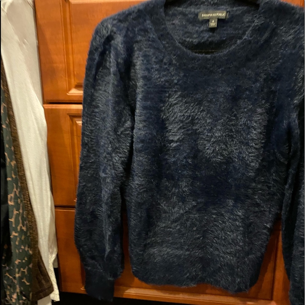 Sweater - Picture 1 of 3